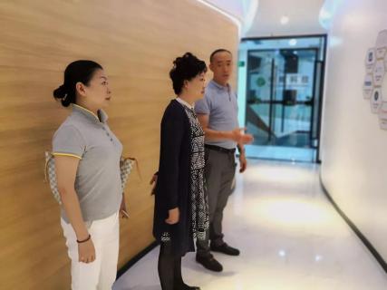 赣江南昌经开区领导受邀访问新航娱乐加速器，为优质项目落地南昌创造新机遇